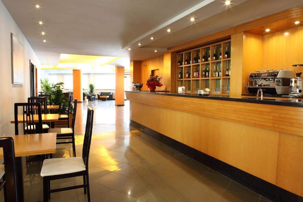 Hotel Romanisio Fossano Buitenkant foto