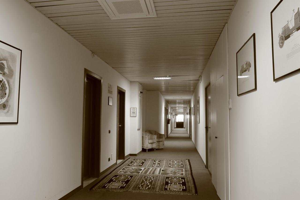 Hotel Romanisio Fossano Buitenkant foto